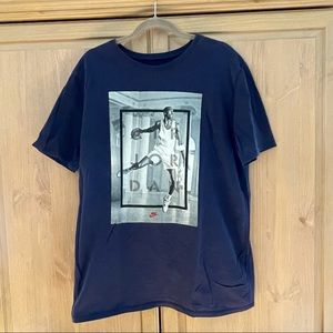 Men’s Michael Jordan navy blue tee shirt size XL